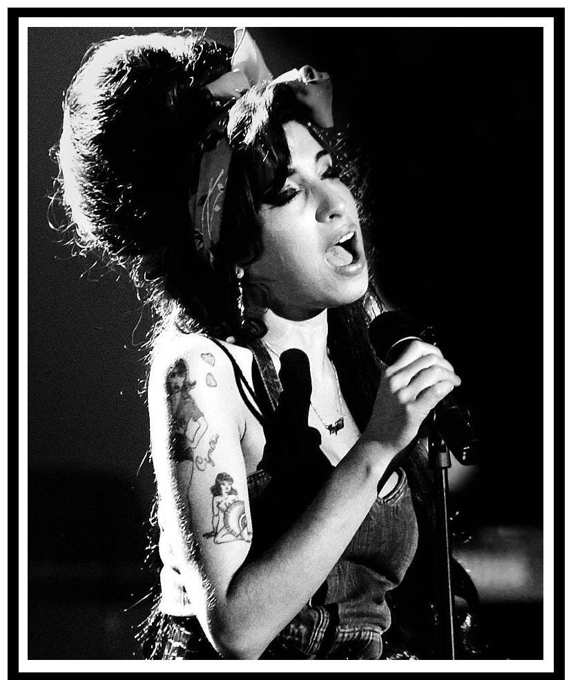 amy-winehouse-mtv-awards-art-framed-print-38-x-46