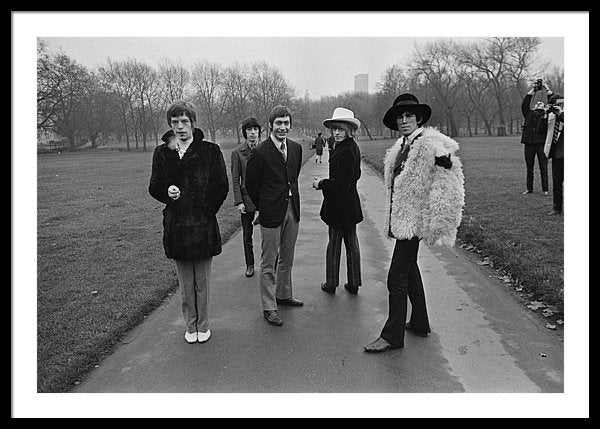 Rolling Stones taking a stroll through London's Green Park 45 x 32
