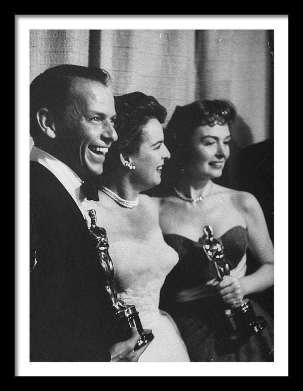 Frank Sinatra & Donna Reed (R) Oscars Framed Print 18 x 23